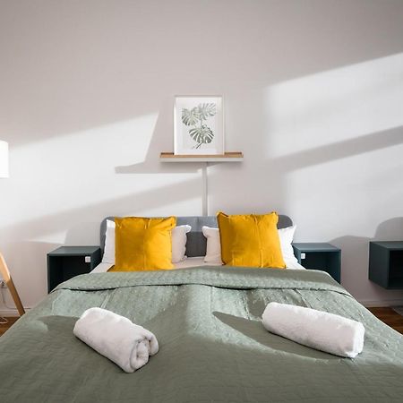 Sonnig & Helle Wohnung Alexanderplatz In 15Min Zu Erreichen, Herthastrasse Sehr Schoen Und Gross Fuer Gruppen Geeignet Berlin Extérieur photo