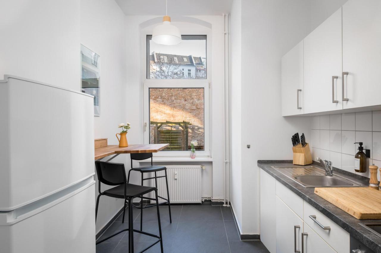 Sonnig & Helle Wohnung Alexanderplatz In 15Min Zu Erreichen, Herthastrasse Sehr Schoen Und Gross Fuer Gruppen Geeignet Berlin Extérieur photo