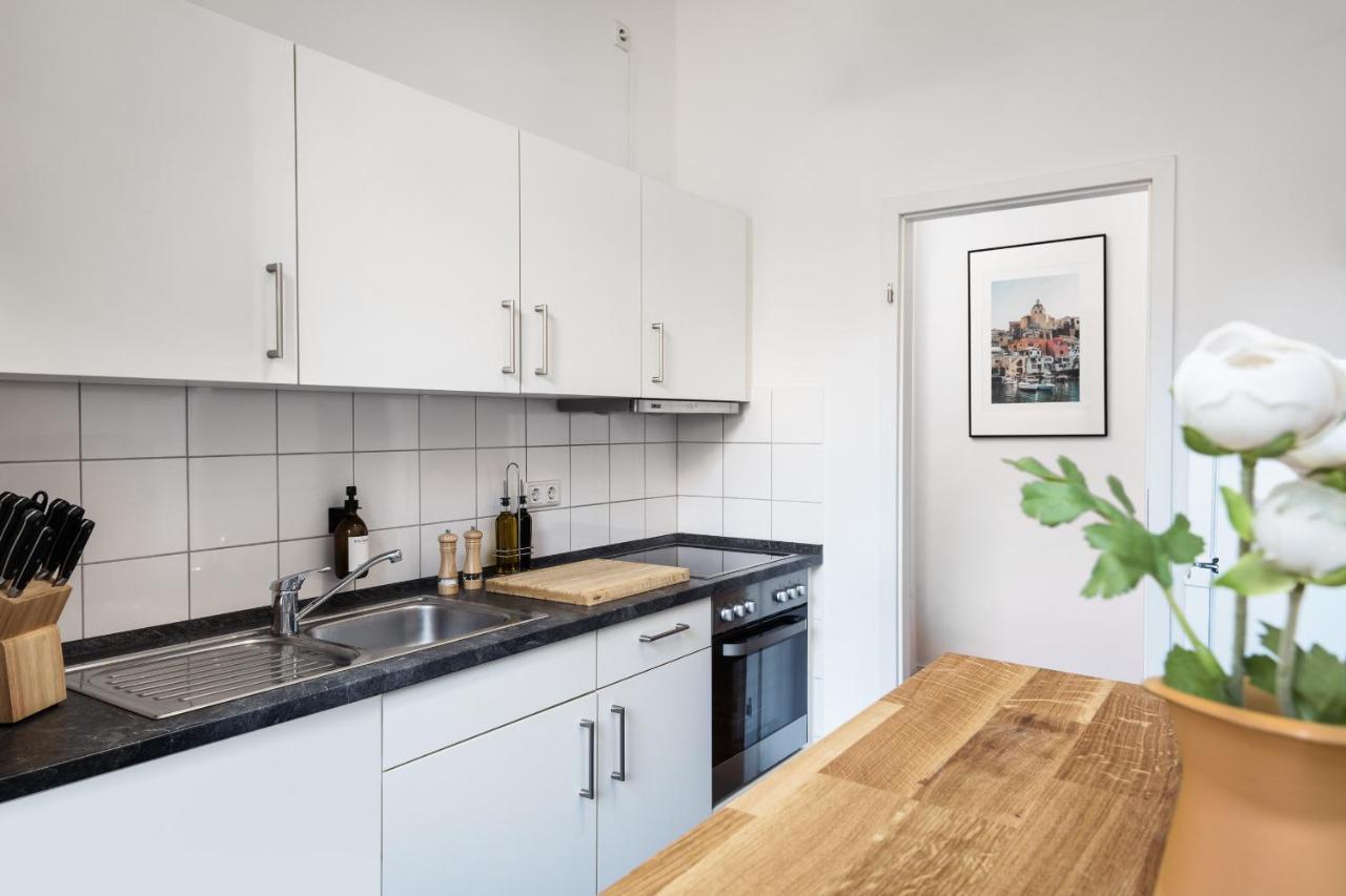 Sonnig & Helle Wohnung Alexanderplatz In 15Min Zu Erreichen, Herthastrasse Sehr Schoen Und Gross Fuer Gruppen Geeignet Berlin Extérieur photo